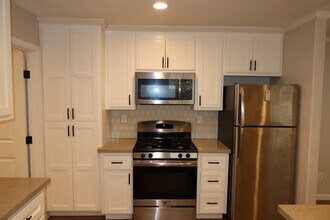 1917 28th St in Sacramento, CA - Building Photo - Building Photo