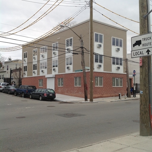 1972 Richmond Ter in Staten Island, NY - Building Photo - Building Photo