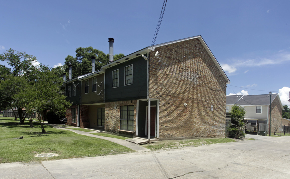 5015-5033 Baker Blvd in Baker, LA - Foto de edificio