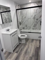 7489 De Châteaubriand Av in Montréal, QC - Building Photo