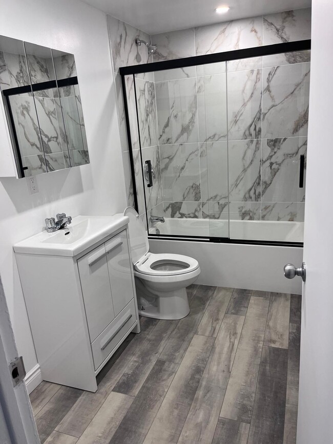 property at 7489 De Châteaubriand Av