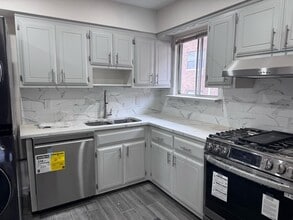 323 Atlantic Ave in East Rockaway, NY - Building Photo - Building Photo
