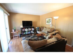 949 Wescott Trail in Eagan, MN - Building Photo - Building Photo