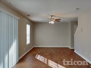 2000 Lake Carolina Dr in Columbia, SC - Building Photo - Building Photo