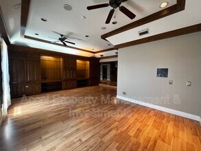 2036 S 5th St in McAllen, TX - Building Photo - Building Photo