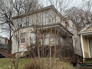 351 Elm St in Syracuse, NY - Building Photo - Building Photo