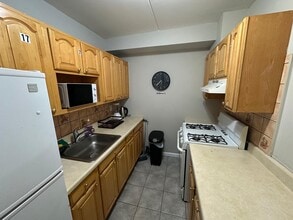 305 E Mt Eden Ave in Bronx, NY - Building Photo - Building Photo