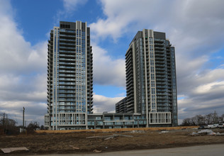 IQ Condominiums Phase II- Towers A & B in Toronto, ON - Building Photo - Building Photo