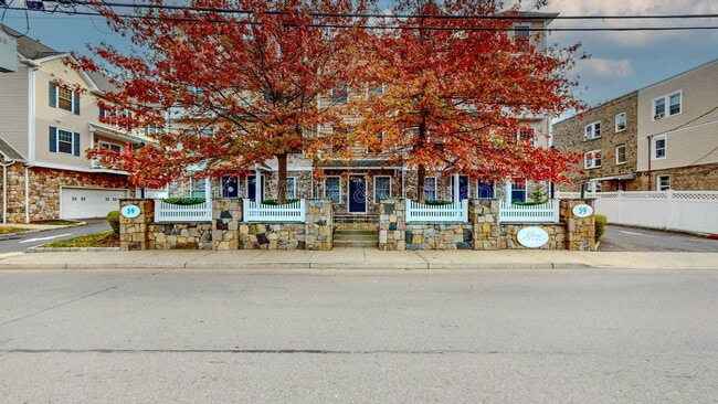59 Liberty St in Stamford, CT - Foto de edificio - Building Photo