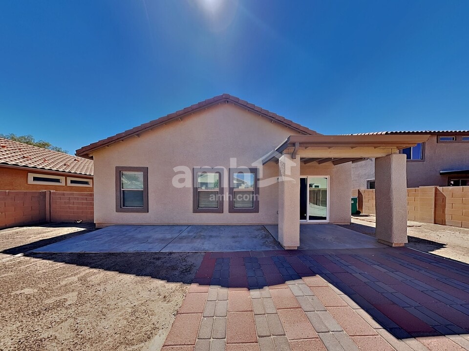 11320 Harvester in Marana, AZ - Foto de edificio