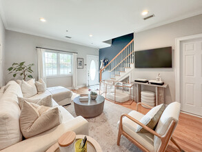 20 Cross St in Westport, CT - Building Photo - Building Photo