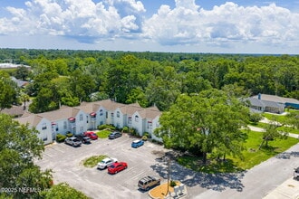 2300 Twelve Oaks Dr in Orange Park, FL - Building Photo - Building Photo