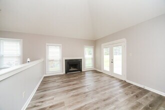 4997 Woodberry Cove S in Memphis, TN - Building Photo - Building Photo