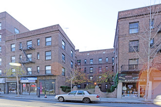 Portsmouth Apartments in Forest Hills, NY - Building Photo - Building Photo