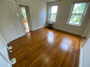 165 Park Dr, Unit 8 in Boston, MA - Building Photo - Building Photo
