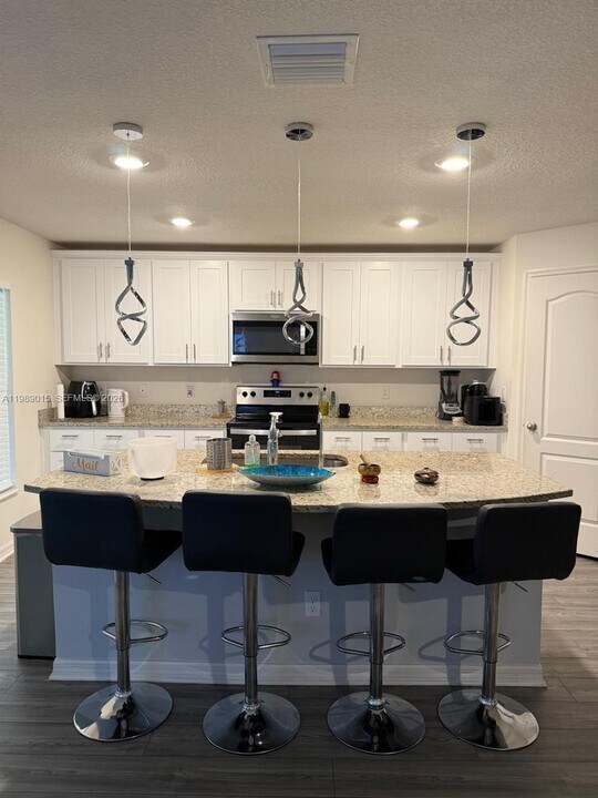 3902 SW Brunswick St in Port St. Lucie, FL - Building Photo