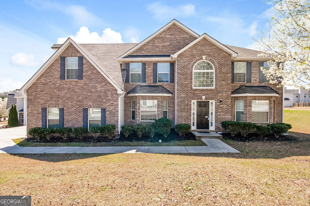 6833 Fireside Ln in Atlanta, GA - Building Photo