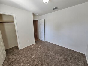 17406 Energy Ln in Dallas, TX - Building Photo - Building Photo