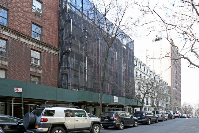 304 W 105th St in New York, NY - Building Photo - Building Photo