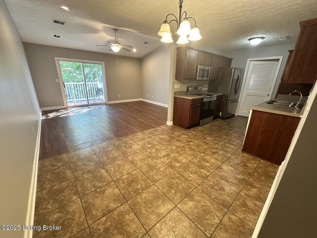 12401 Brothers Ave in Louisville, KY - Building Photo - Building Photo