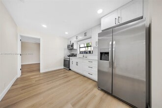 1236 NE 12th Ave in Fort Lauderdale, FL - Building Photo - Building Photo