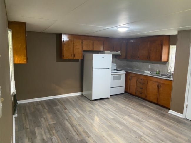 property at 104 Musgrove St