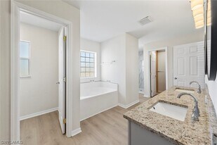 18251 Beauty Berry Ct in Lehigh Acres, FL - Building Photo