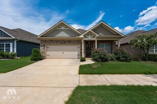 8304 Stillwater Cir in Huntsville, AL - Building Photo