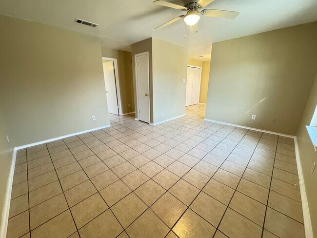 1701 Benttree Dr in Killeen, TX - Building Photo - Building Photo