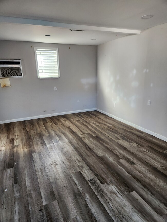 9349 Valley Rd in Berkeley Springs, WV - Building Photo - Building Photo