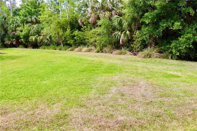 property at 15474 Los Reyes Ln