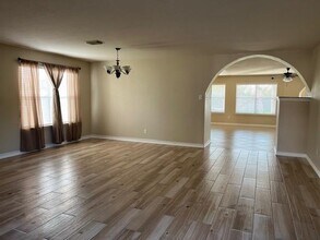 15522 Hensen Creek Dr in Houston, TX - Building Photo - Building Photo
