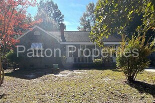 1615 Decree Ave in West Columbia, SC - Building Photo