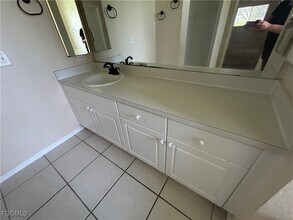 2805 NW 5th Pl in Cape Coral, FL - Building Photo - Building Photo
