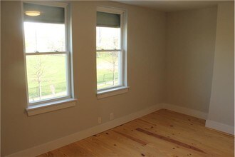 4928 Kingsessing Ave-Unit -3 in Philadelphia, PA - Building Photo - Building Photo