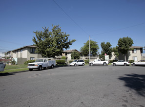 Shelter Cove Apartment in Anaheim, CA - Building Photo - Building Photo