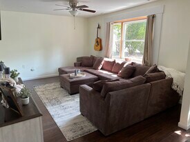 140 Torpedo Rd in Stafford Township, NJ - Building Photo