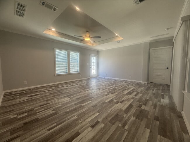 5657 Camelford Ct in Sarasota, FL - Building Photo - Building Photo