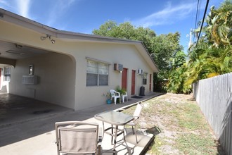 The Cottages in Wilton Manors, FL - Building Photo - Building Photo