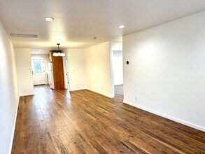 204 Robinson St in Sutherlin, OR - Building Photo - Building Photo