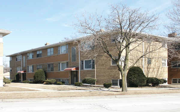 9714-9720 Pacific Ave in Franklin Park, IL - Foto de edificio - Building Photo