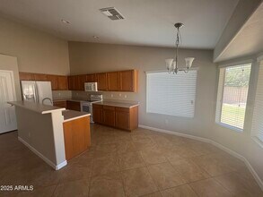 918 S San Joaquin Ct in Gilbert, AZ - Building Photo - Building Photo