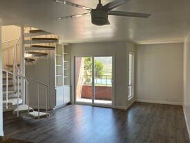 2222 Carmel Valley Road, Unit #4 in Del Mar, CA - Building Photo
