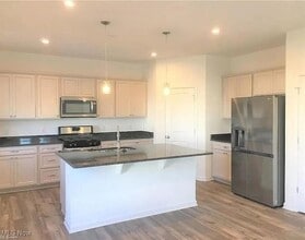63 Woodhull Cir in Tallmadge, OH - Building Photo - Building Photo