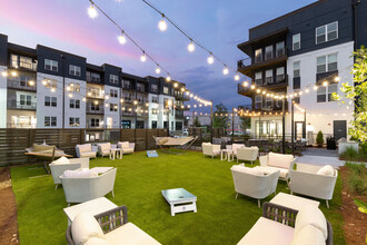 Solis Gainesville in Gainesville, GA - Foto de edificio - Building Photo