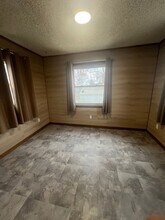 8628 Chapp Ave in Warren, MI - Foto de edificio - Building Photo