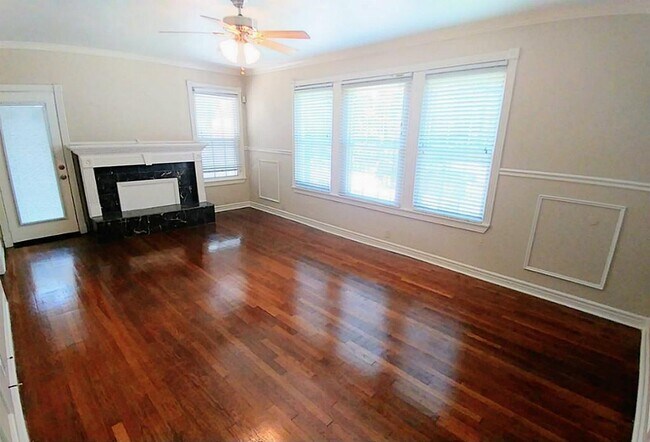 1409 Wentworth St photo'