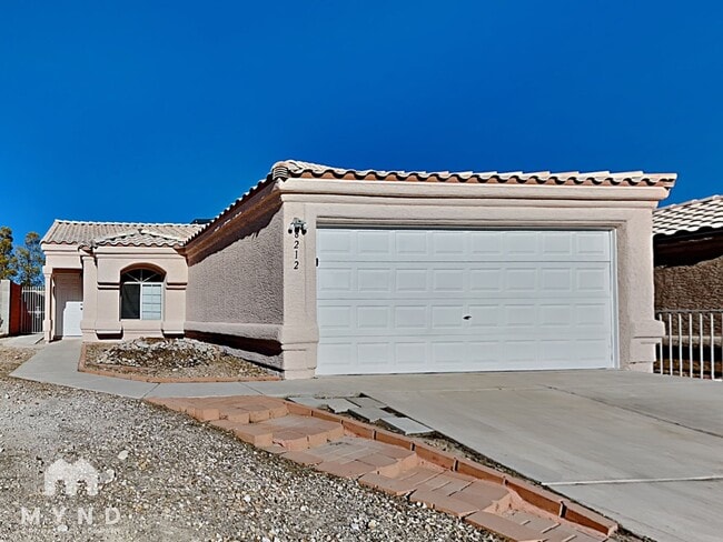 8212 Carmen Blvd in Las Vegas, NV - Building Photo - Building Photo