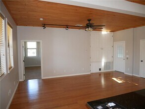 16216 Stewart Rd in Austin, TX - Building Photo - Building Photo