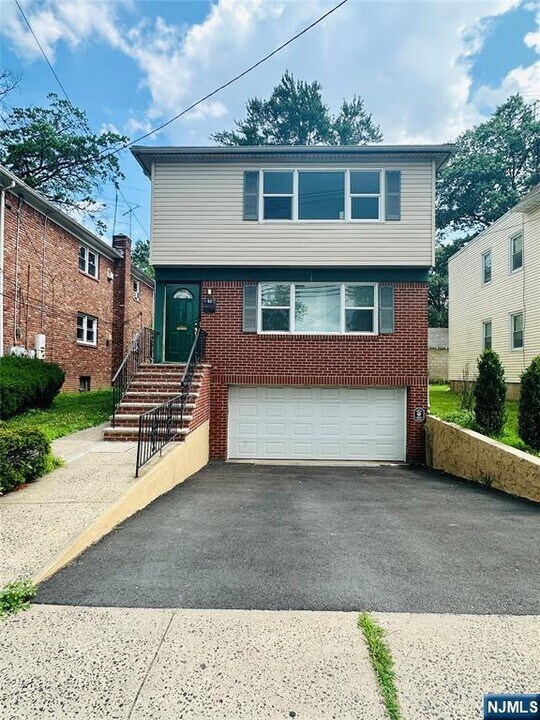 60 Chester Ave in Irvington, NJ - Building Photo
